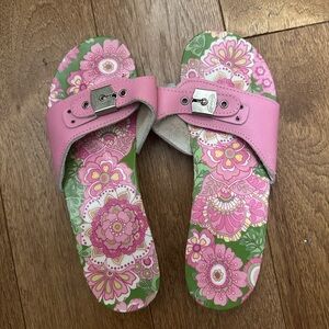 Classic Dr. Scholls pink wooden sandal sz 9. Custom Vera Bradley print on sole!